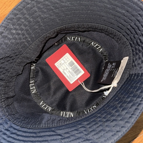 Valentino Bucket Hat - Picture 3 of 5